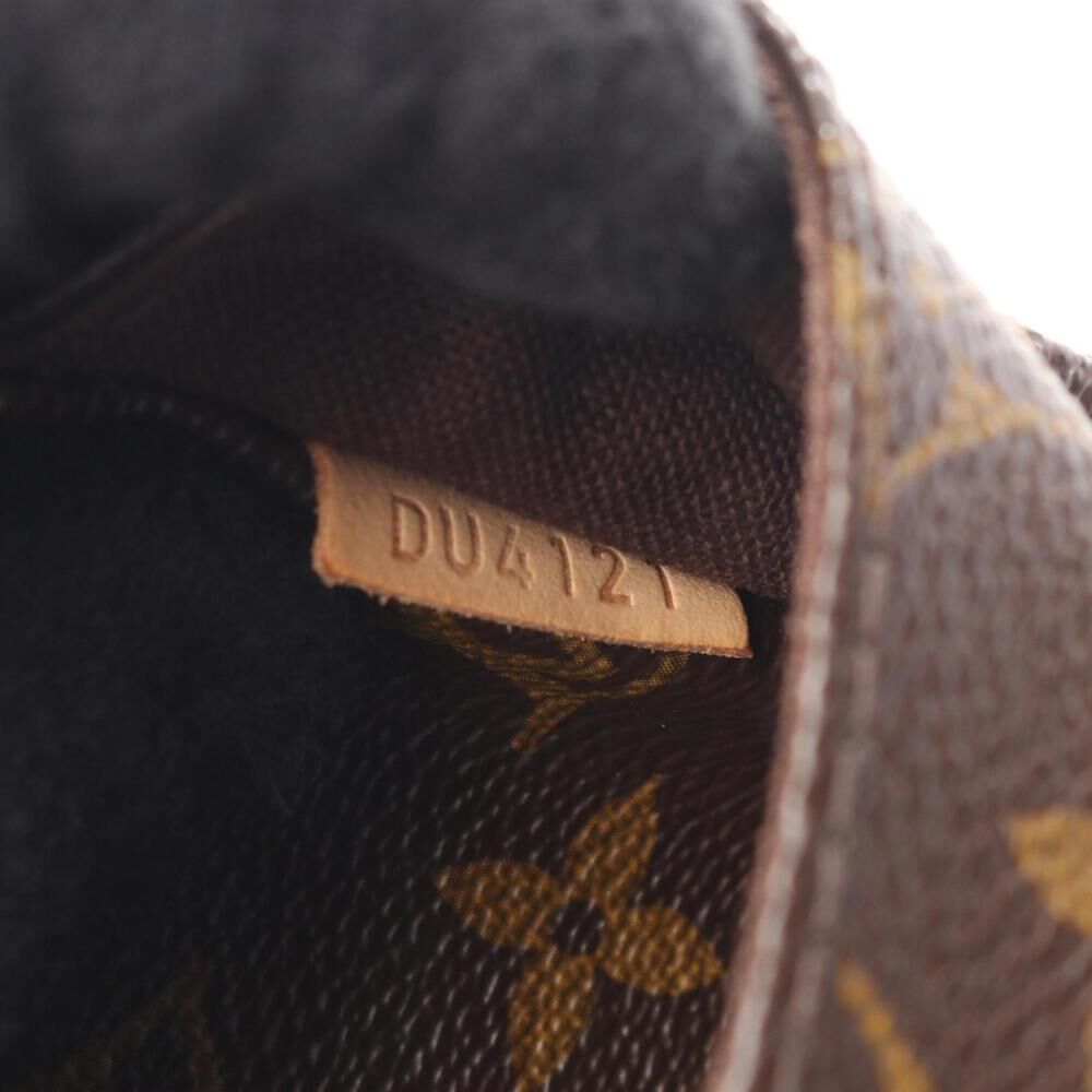 Louis Vuitton Menilmontant