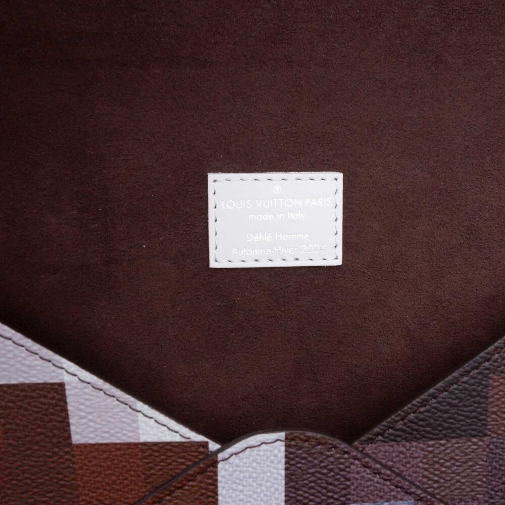 Louis Vuitton Clutch