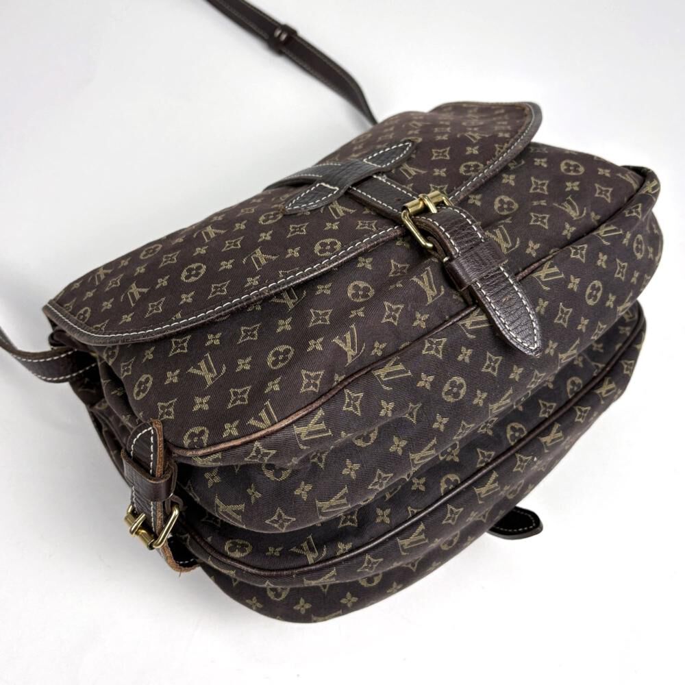 Louis Vuitton Saumur
