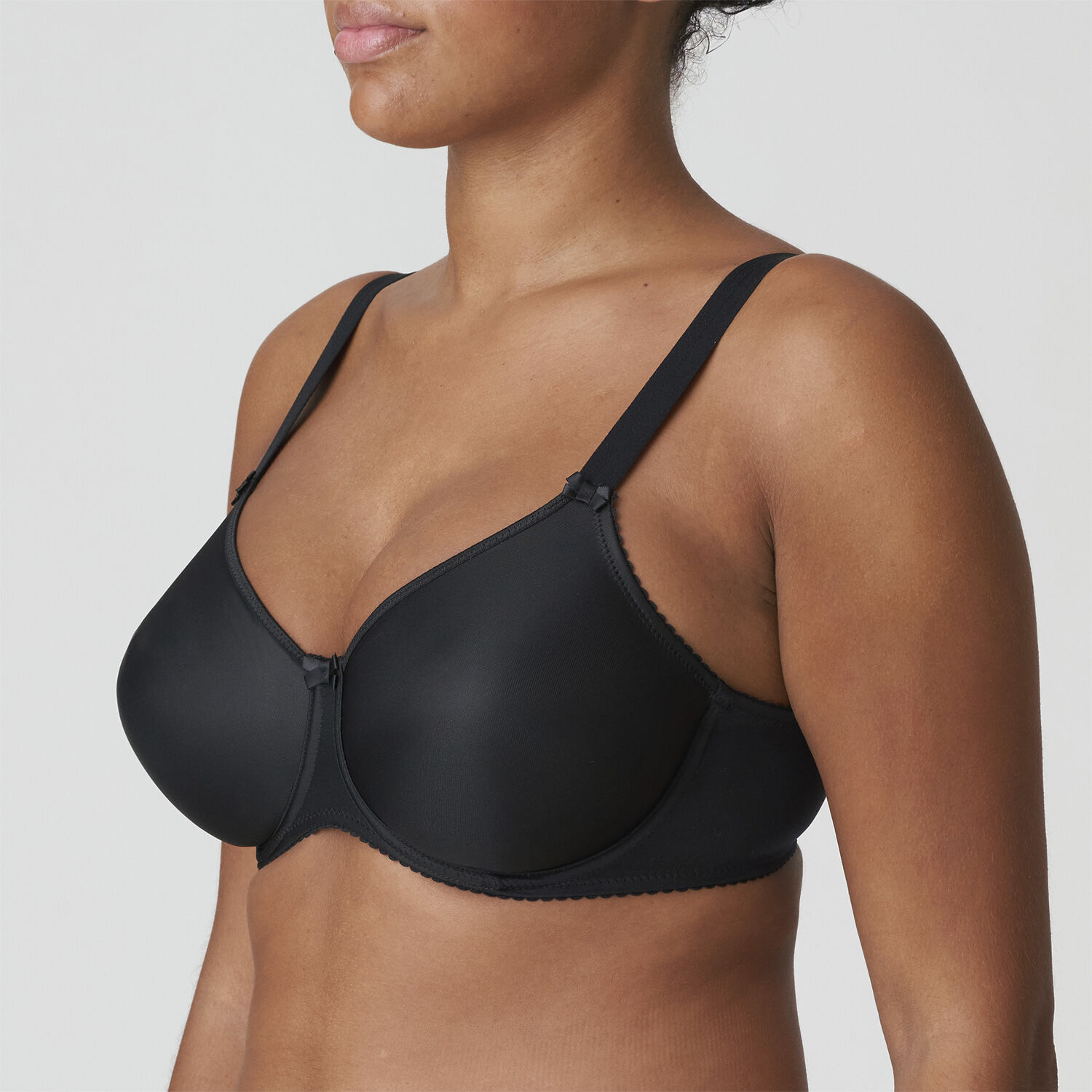 Satin uvatteret bh uden syninger