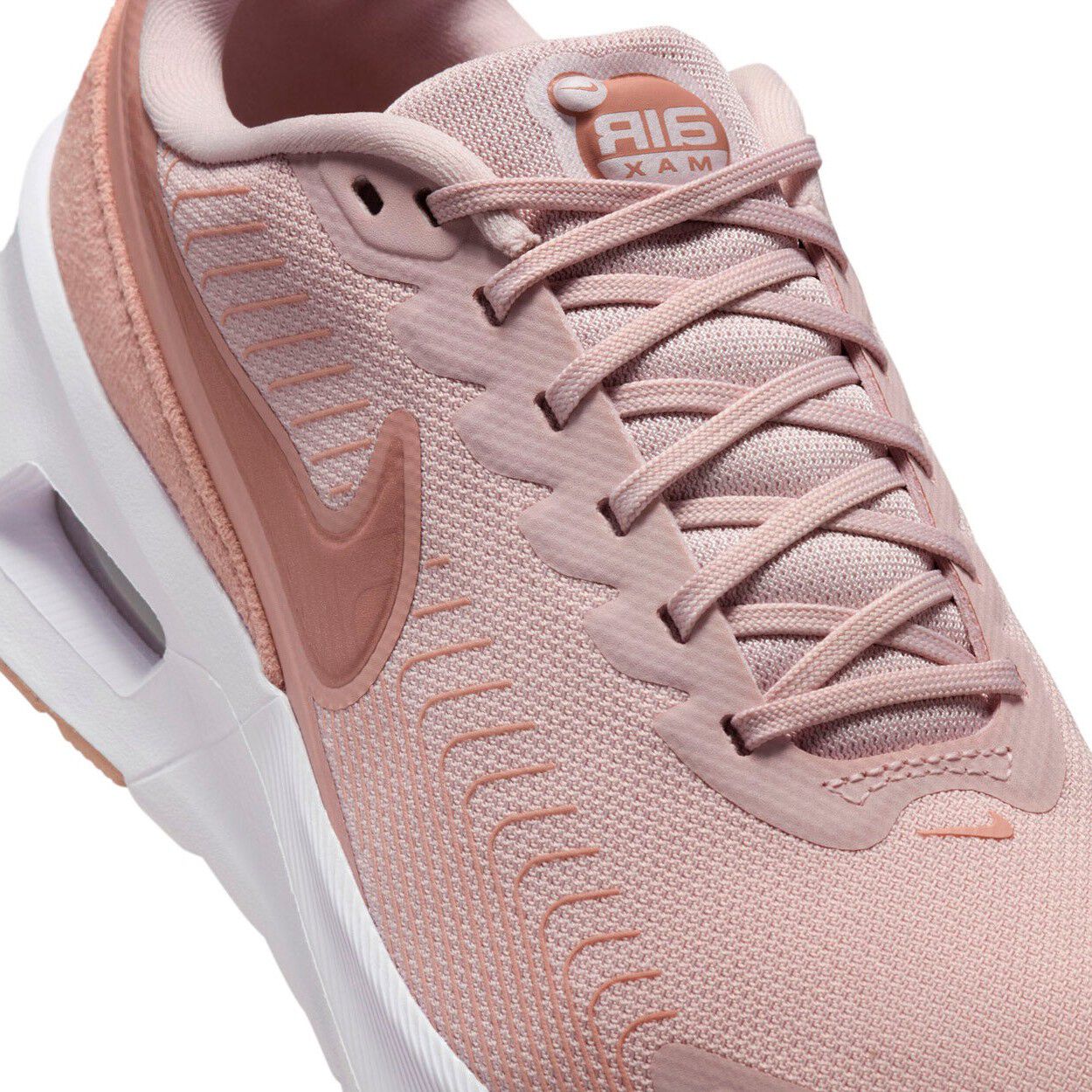 Air Max Nuaxis Sneakers