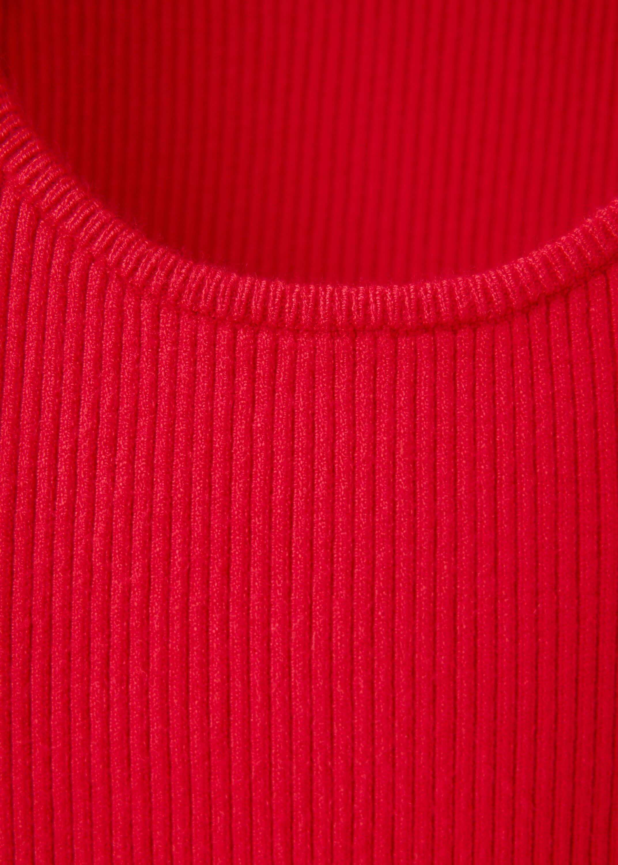 Fitted ribbed top