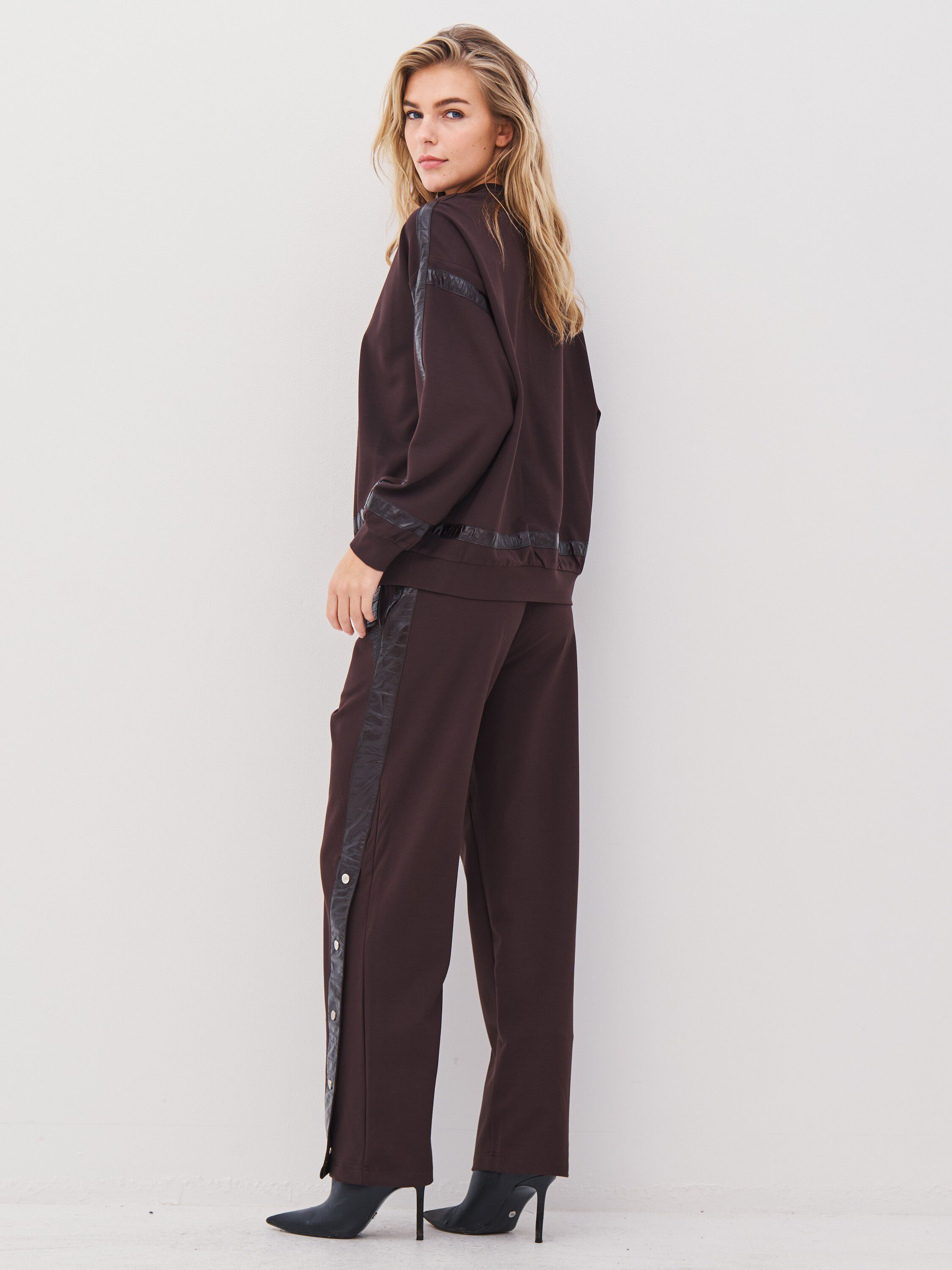 Athea Trousers