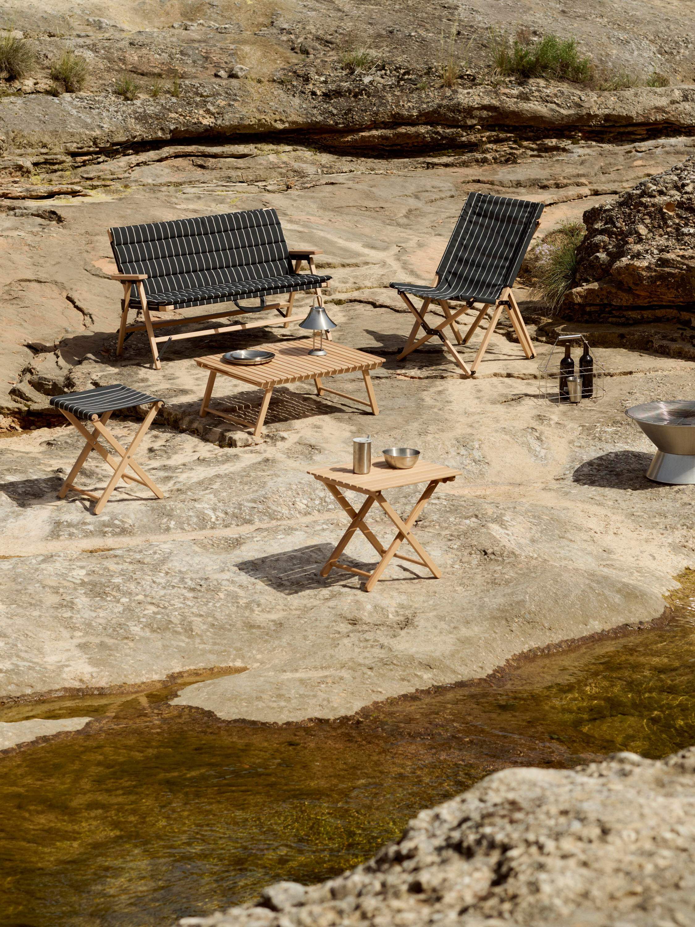 Outdoor Market Folding Sofa