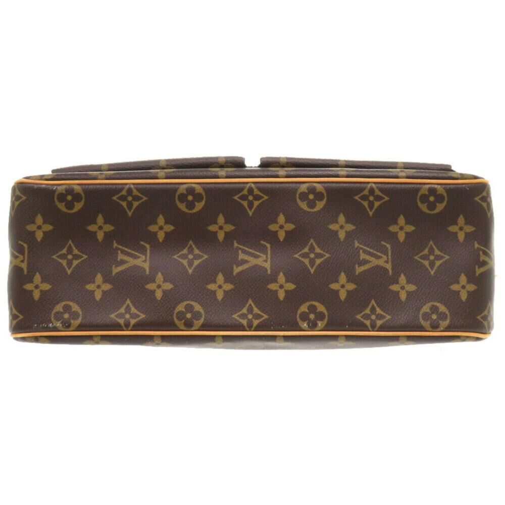 Louis Vuitton Shoulder Bags