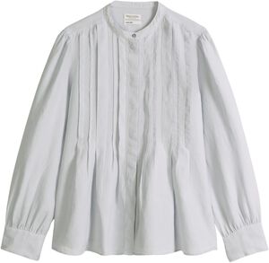 Blouse, flared shape, pleat details