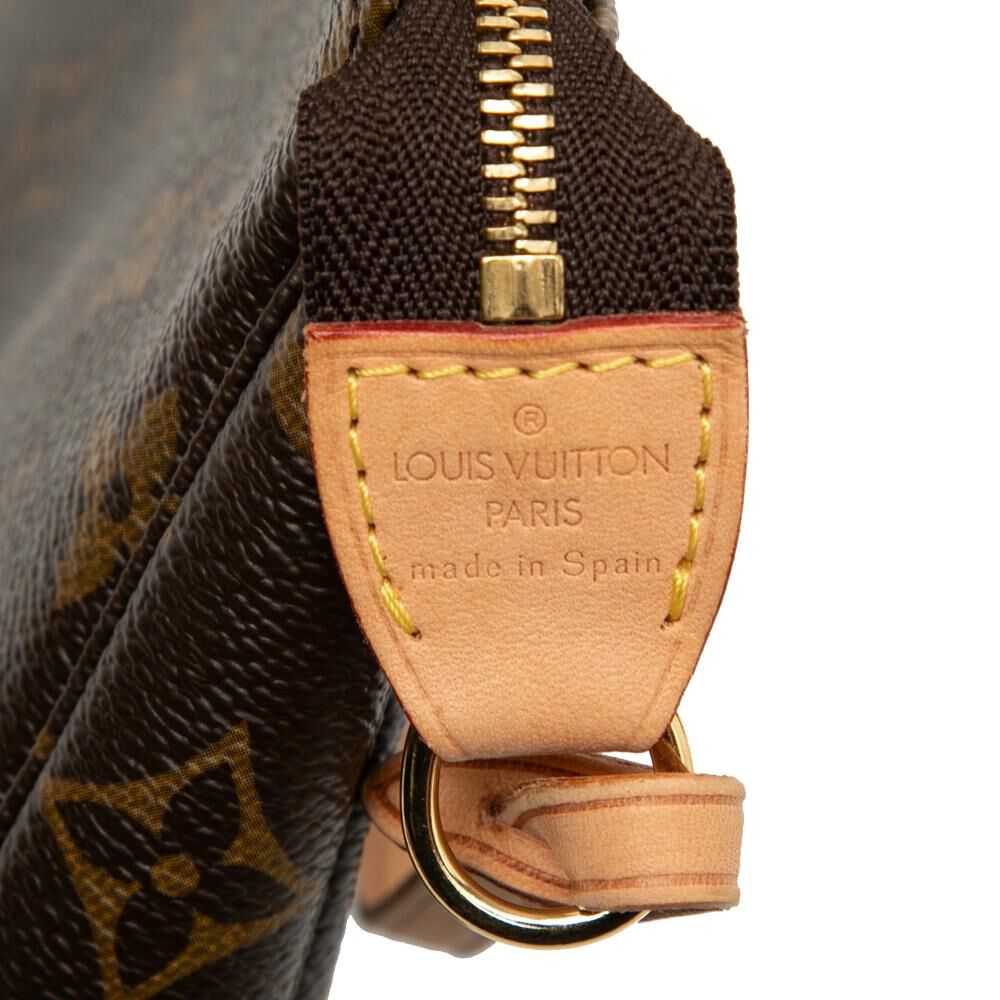 Louis Vuitton Pochette Accessoires