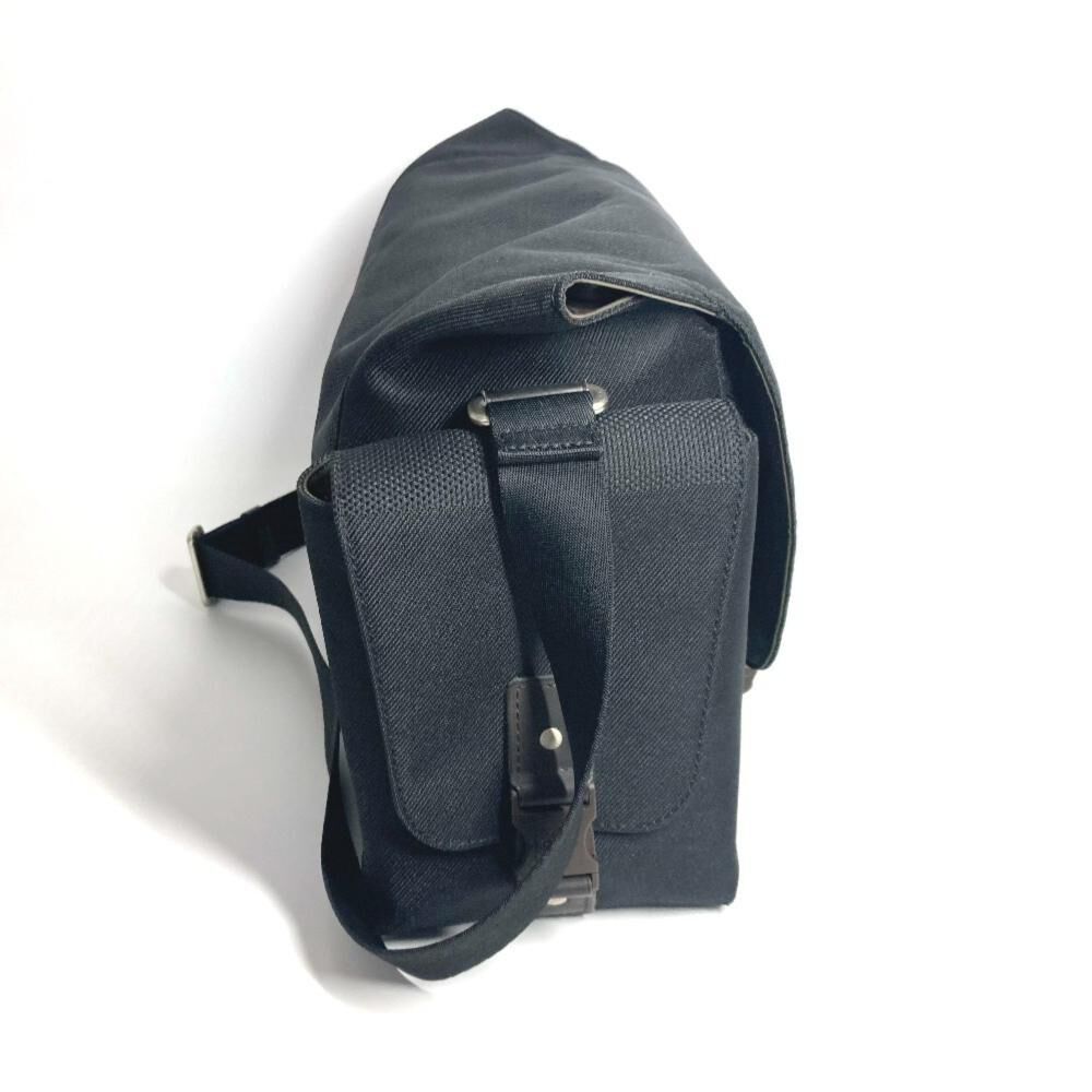 Louis Vuitton Messenger