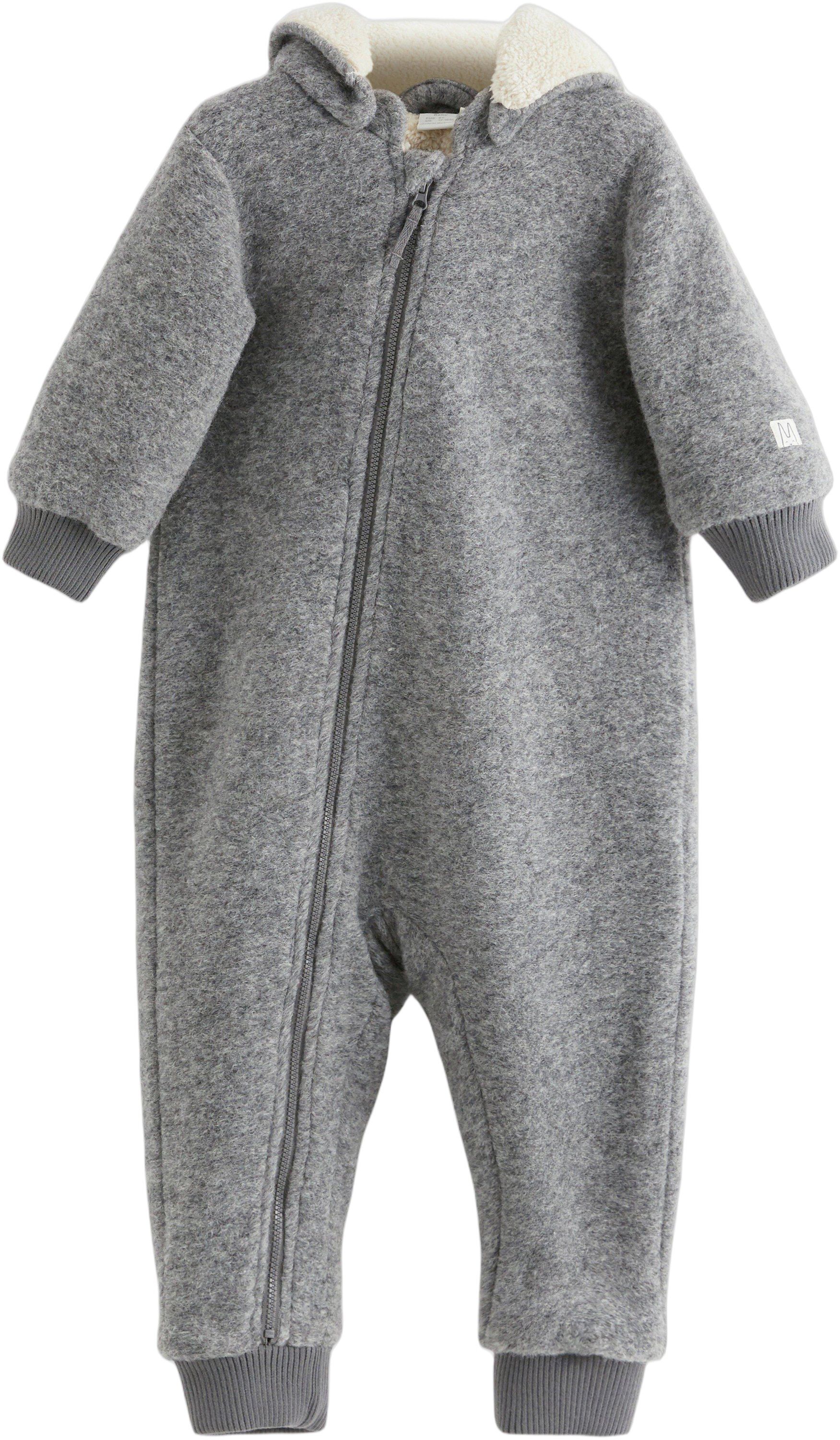 A cosy overall in light grey wool b