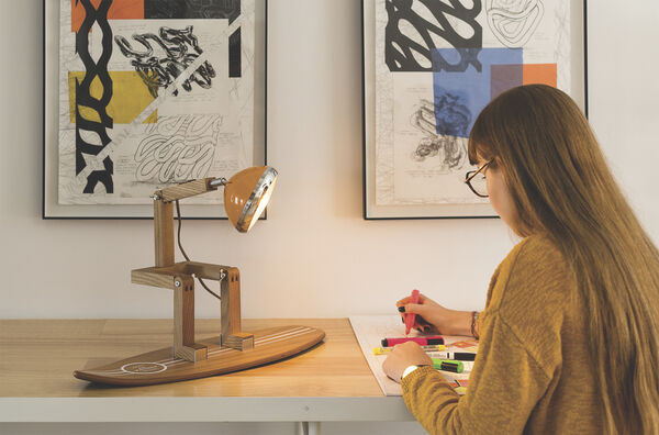 Mr. Wattson Table Stand - SNOWBOARD, Ash