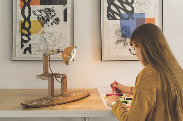 Mr. Wattson Table Stand - SNOWBOARD, Ash