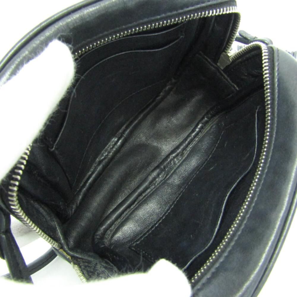 Yves Saint Laurent Shoulder Bag