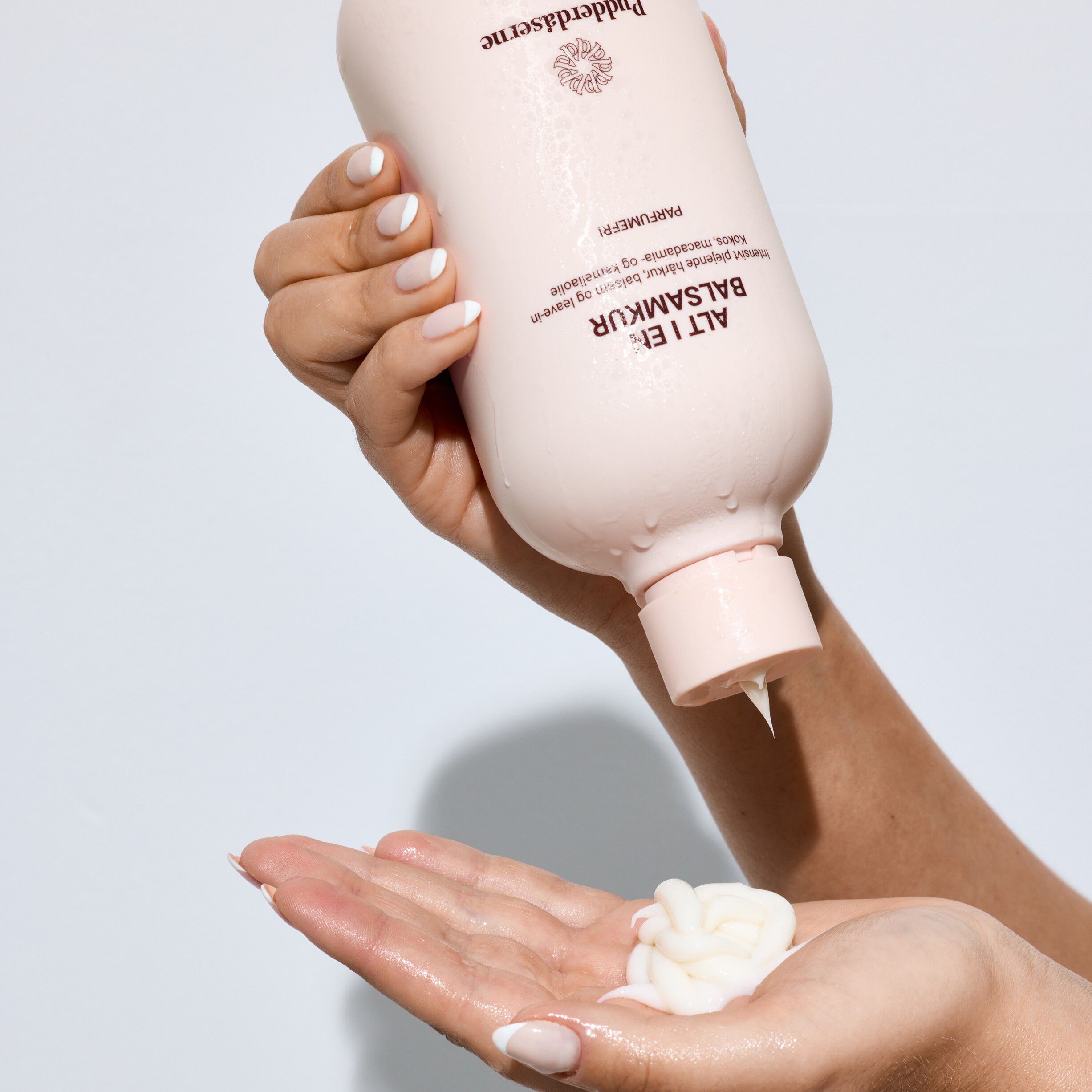 Pudderd&aring;serne Alt i en balsamkur