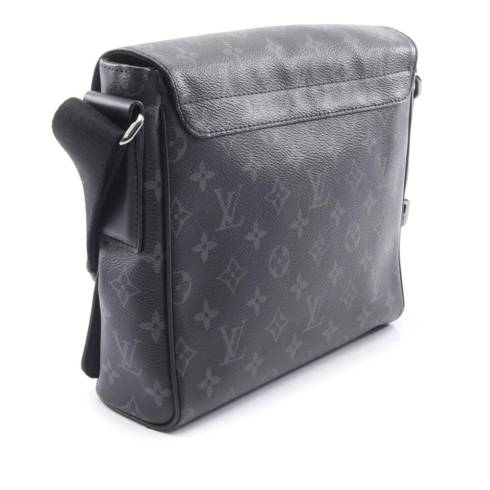 Louis Vuitton District