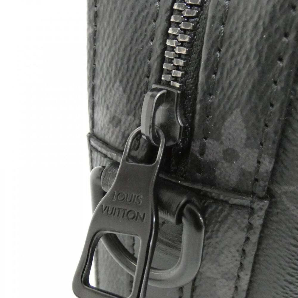 Louis Vuitton Shoulder Bags