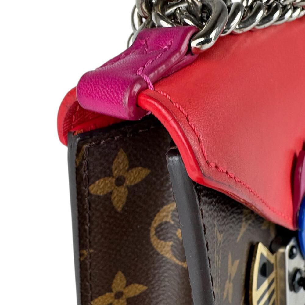 Louis Vuitton Shoulder Bags