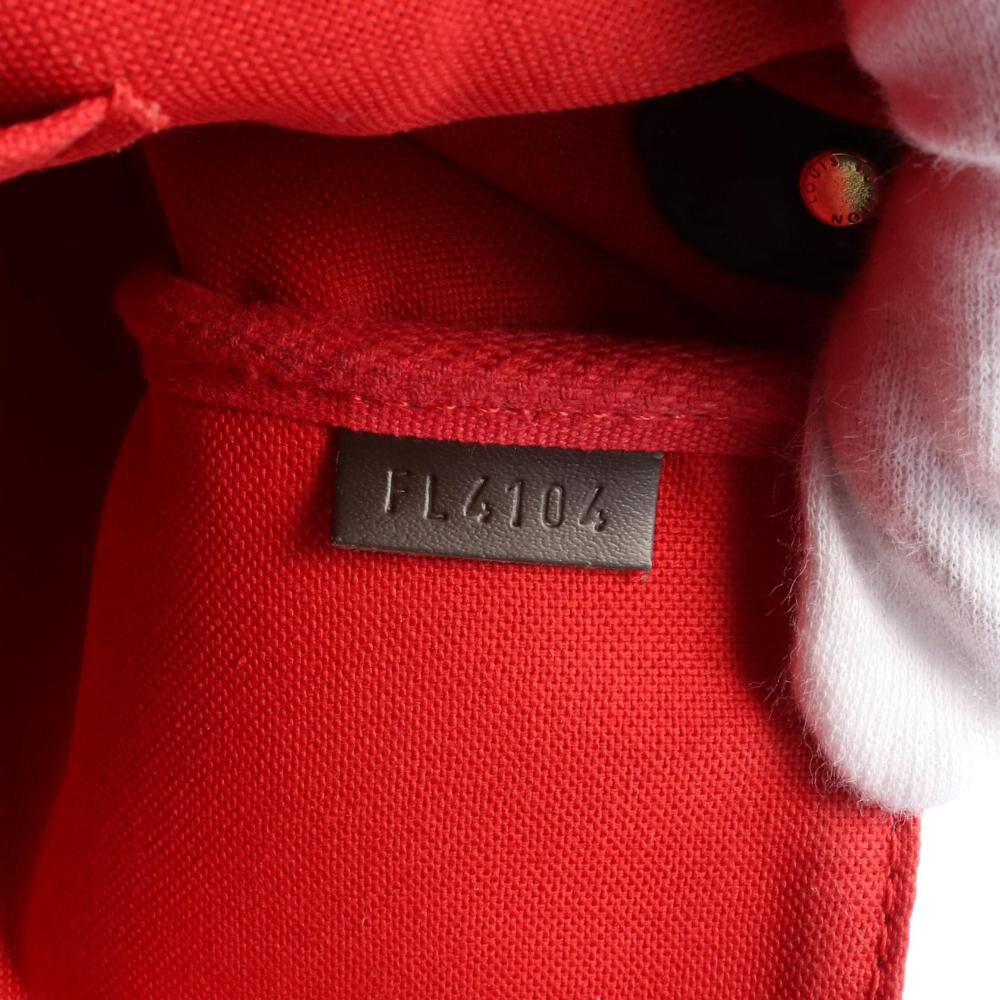 Louis Vuitton Favorite