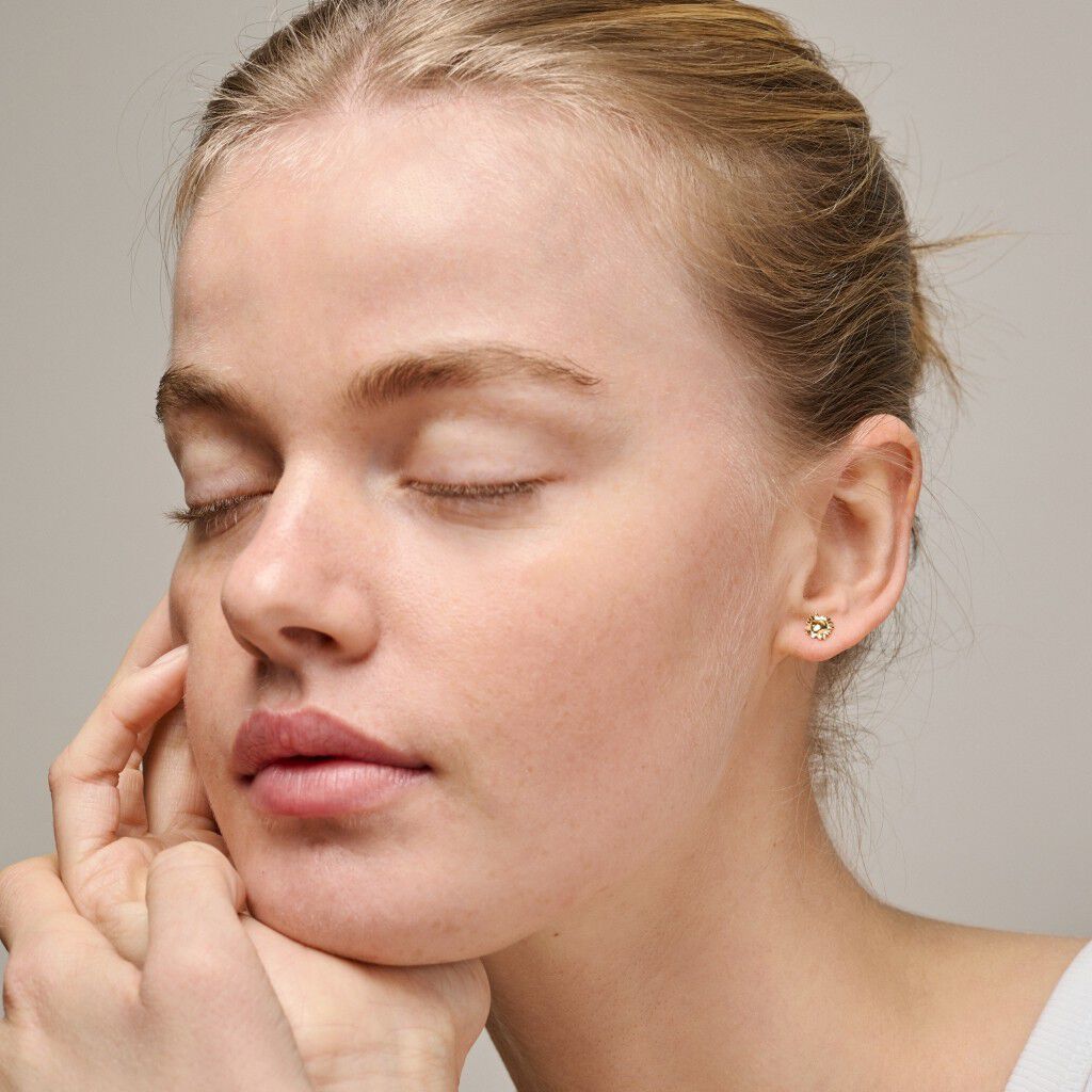 Studs, Small Sunshine