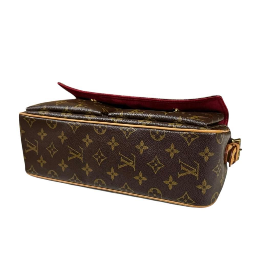 Louis Vuitton Shoulder Bags