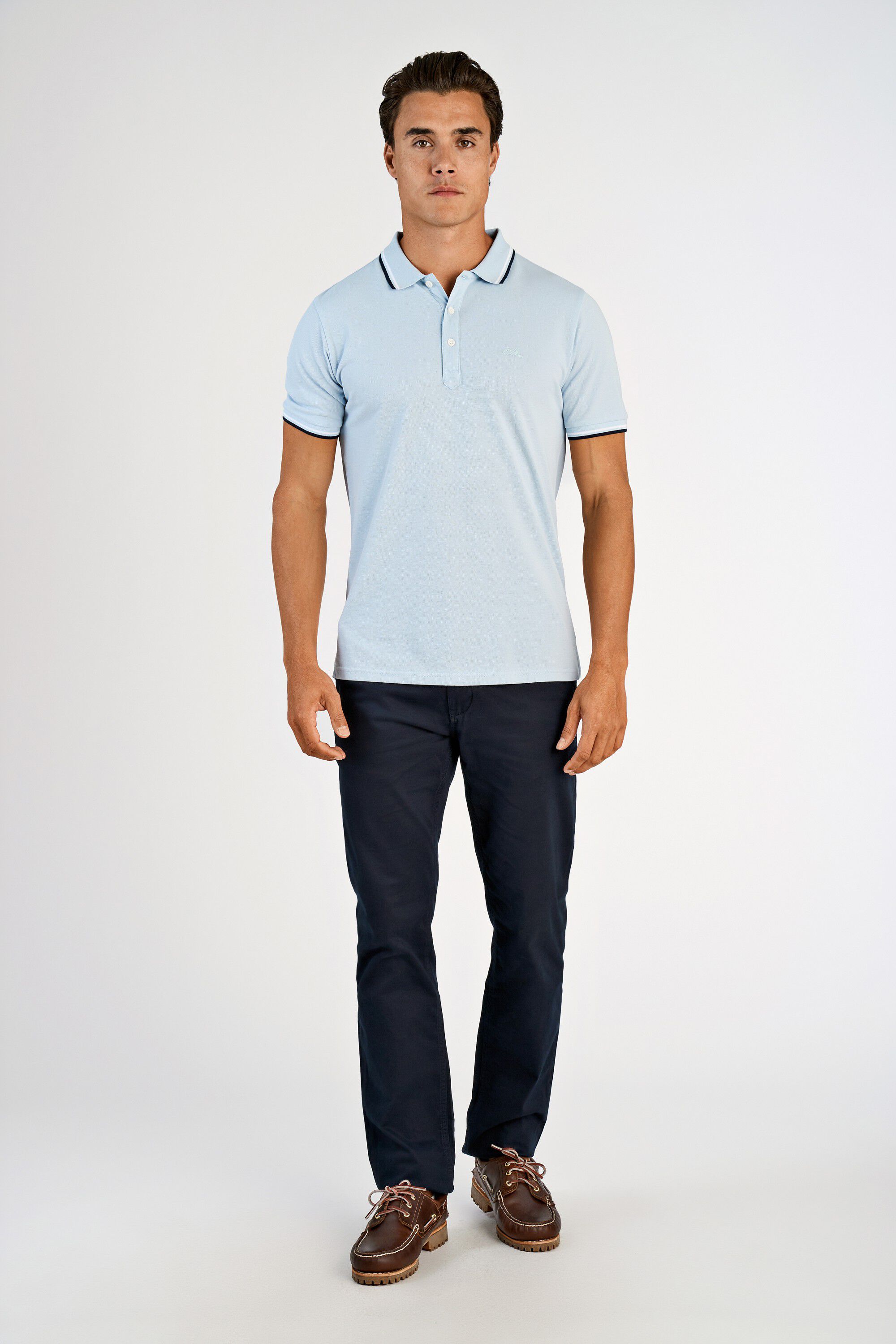 Polo shirt w. contrast piping