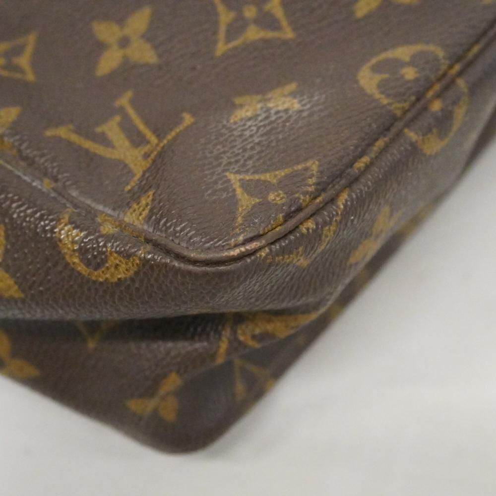 Louis Vuitton Pouch