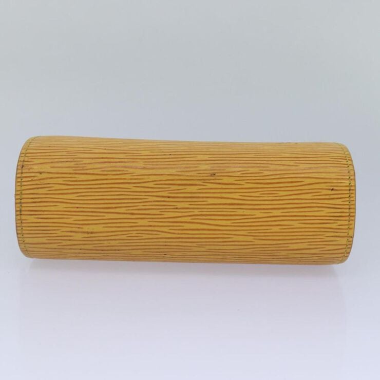 Louis Vuitton Dauphine