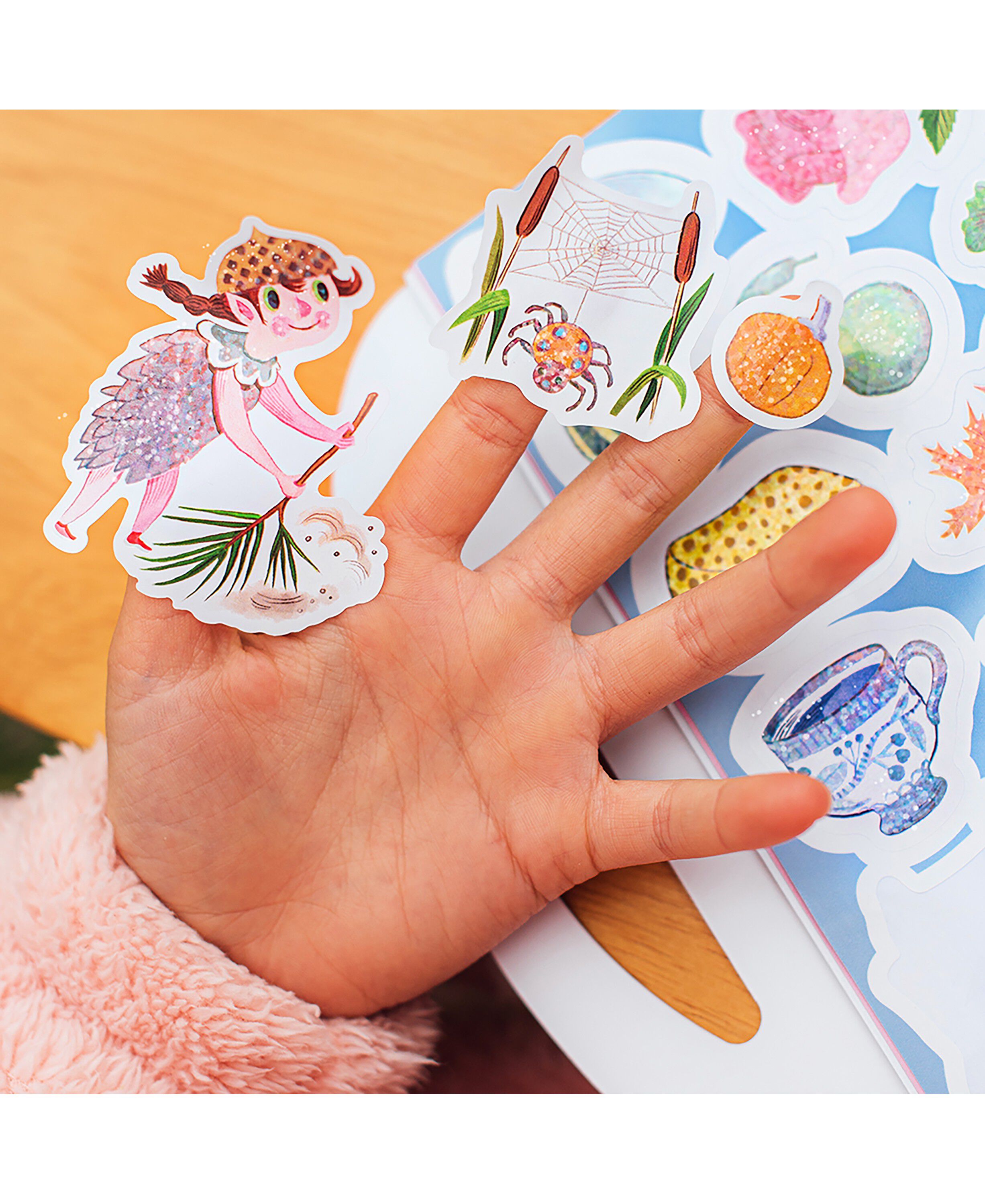 eeBoo - Klisterm&aelig;rkebog - Magiske skabninger