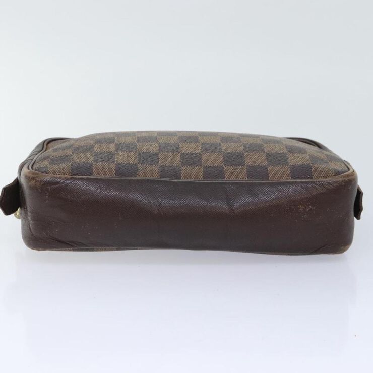 Louis Vuitton Trousse Toilette