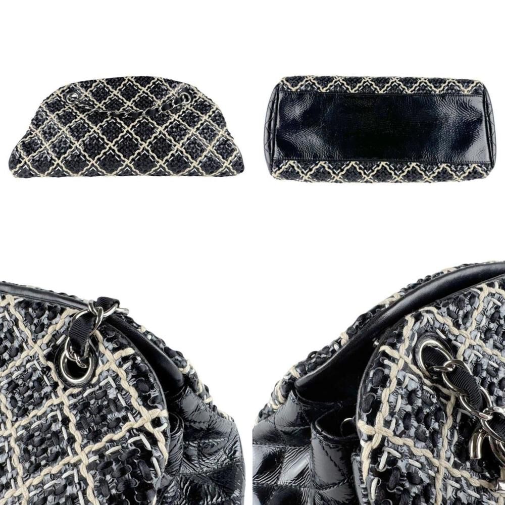 Chanel Shoulder Bag