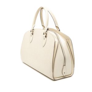 Louis Vuitton Pont Neuf