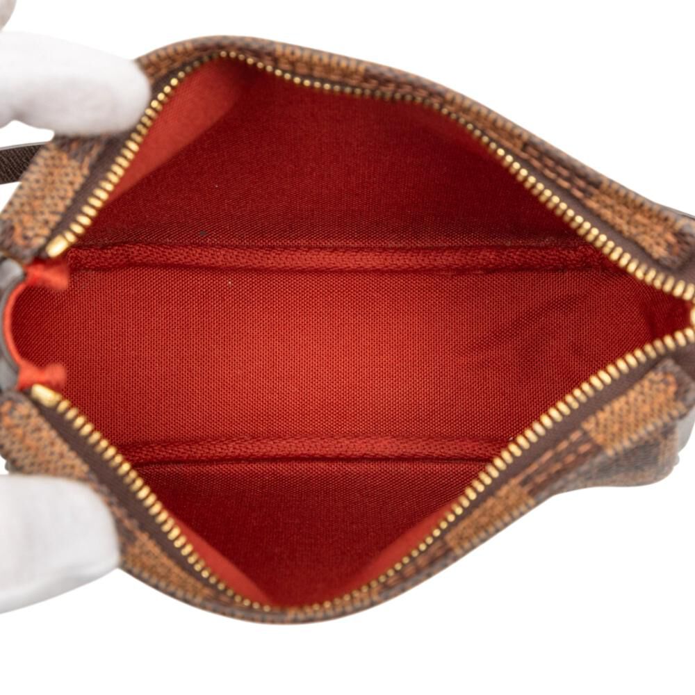 Louis Vuitton Shoulder Bags