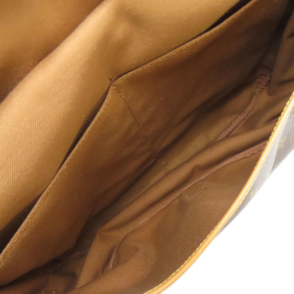 Louis Vuitton Shoulder Bags