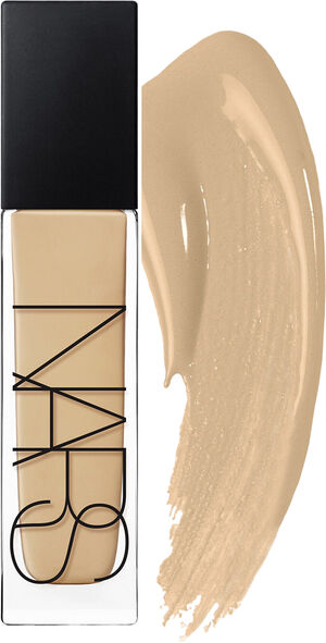 Natural Radiant - Longwear Foundation