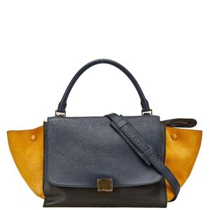 C&eacute;line Trapeze