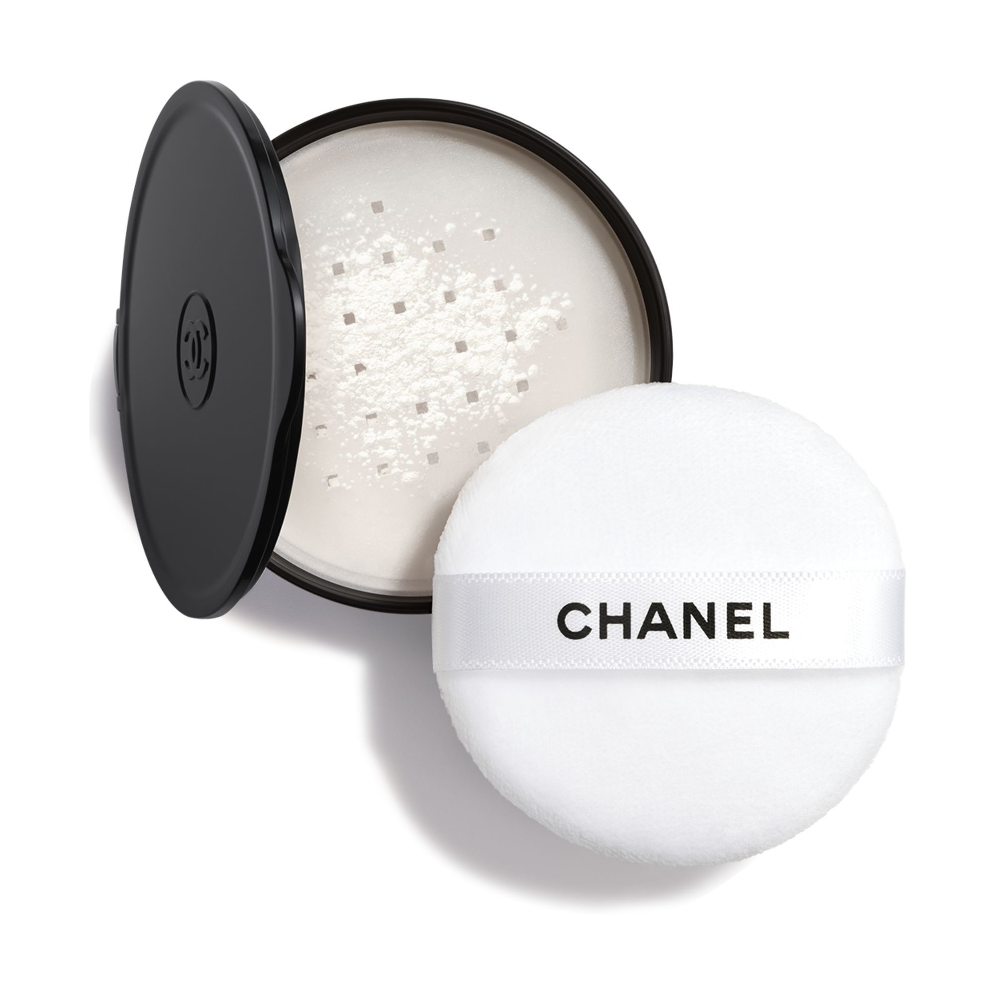 L&Oslash;ST PUDDER, NATURLIG FINISH. ON-THE-GO FORMAT