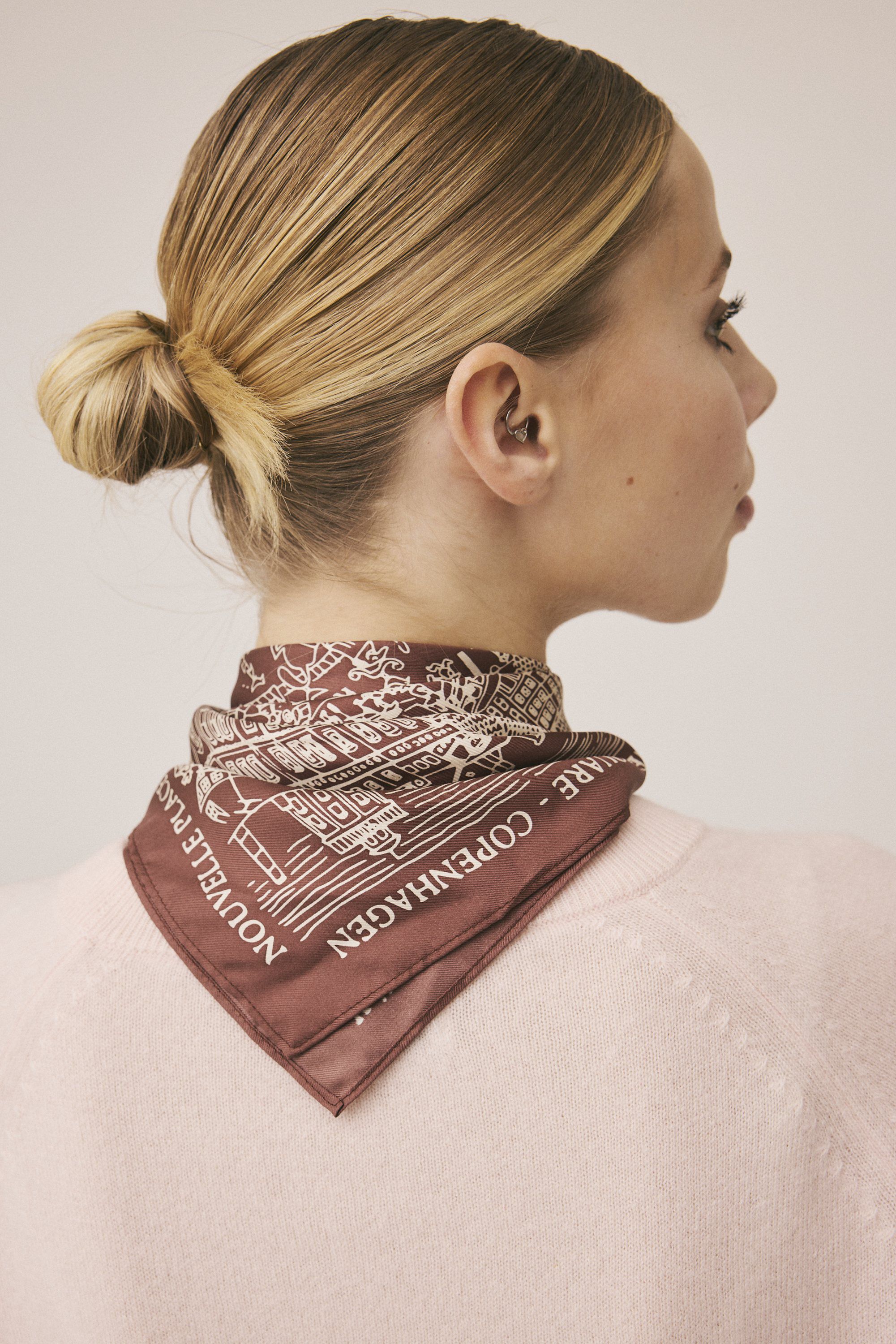 Magasin Iconic Scarf 53x53cm