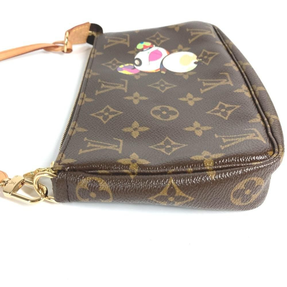 Louis Vuitton Clutch
