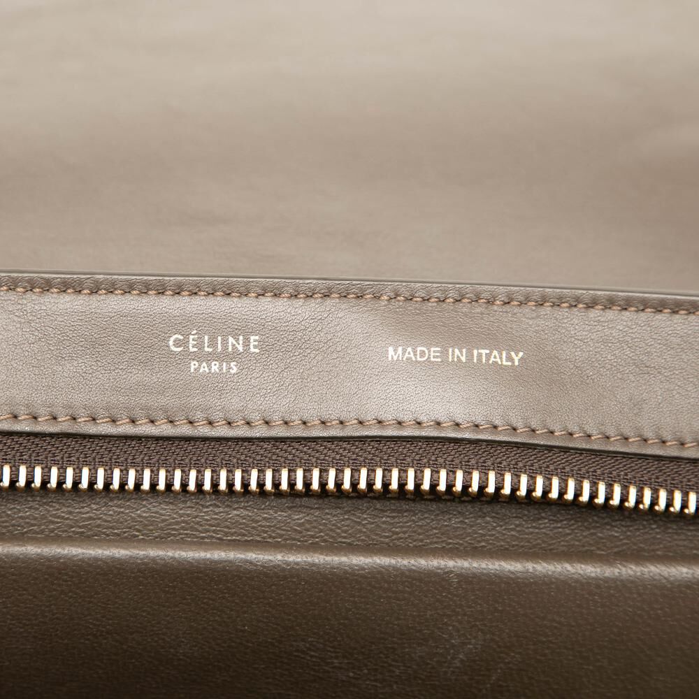 C&eacute;line Trapeze