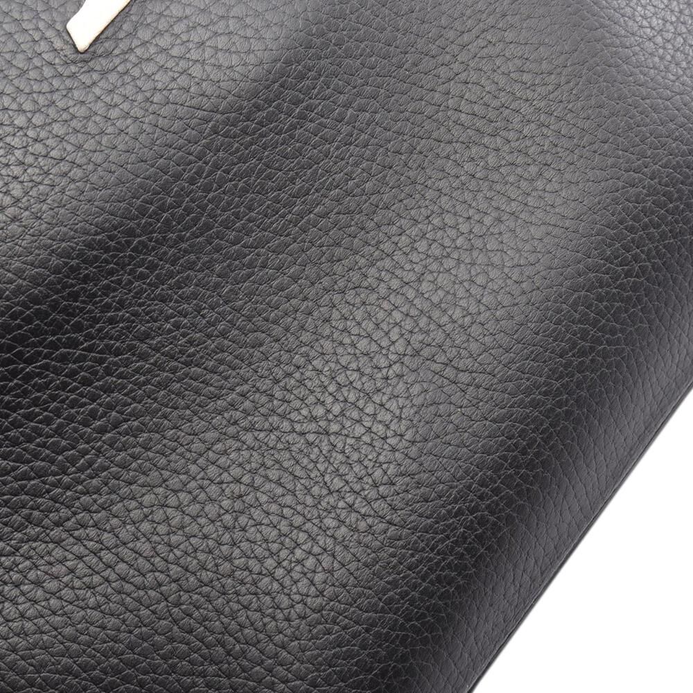 Louis Vuitton Capucines