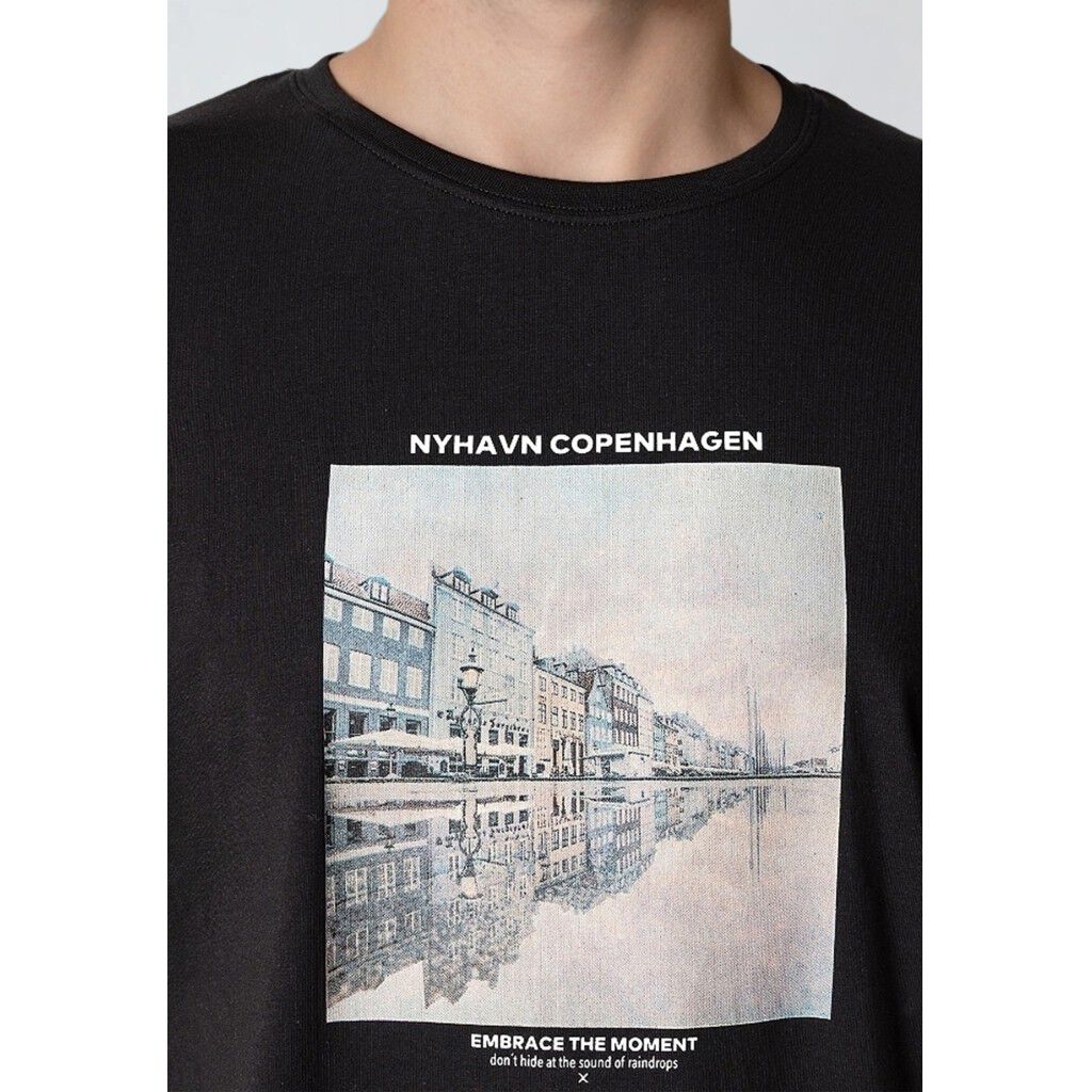 Rainy Copenhagen organic t-shirt