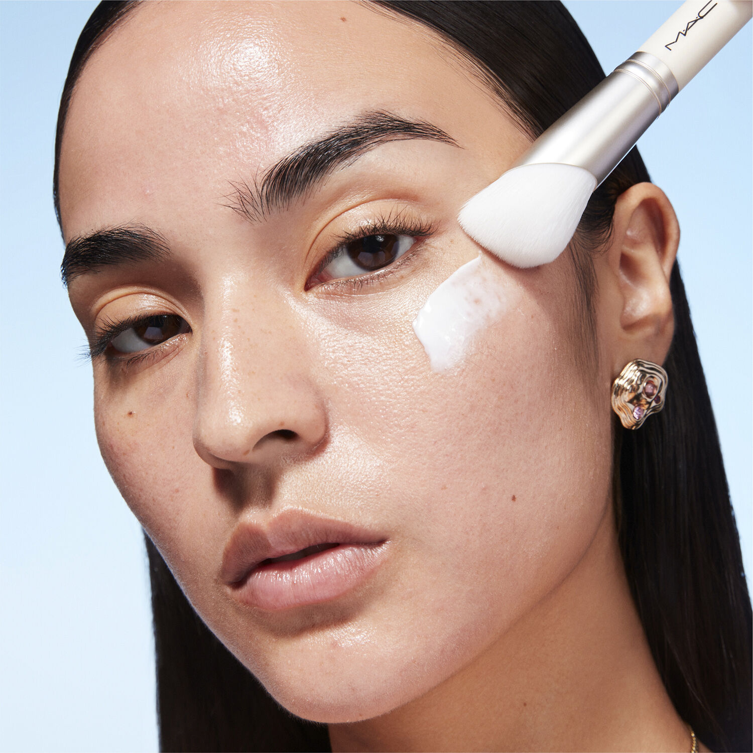 Brushes - 001 Serum + Moisturizer Brush