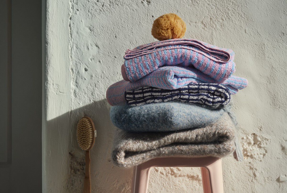 Nuance H&aring;ndkl&aelig;de 70x140 cm lys bl&aring;/rosa