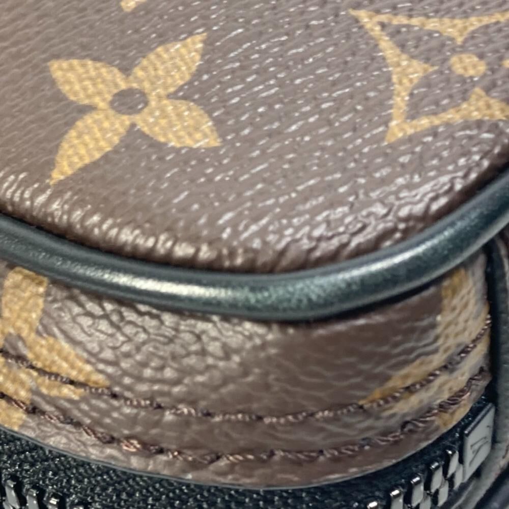 Louis Vuitton Shoulder Bags
