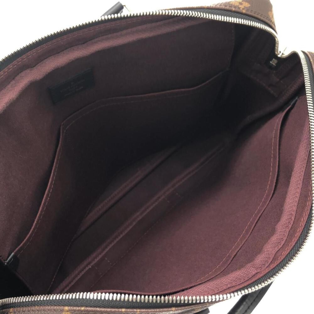 Louis Vuitton Porte Documents Voyage