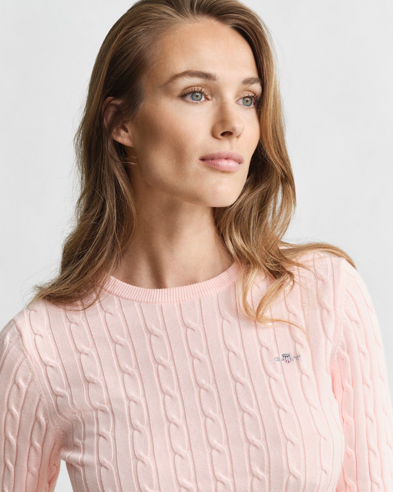 STRETCH COTTON CABLE C-NECK