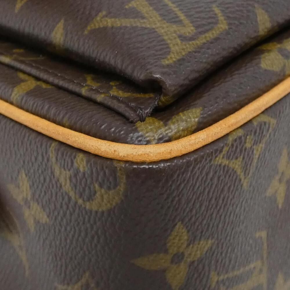 Louis Vuitton Shoulder Bags