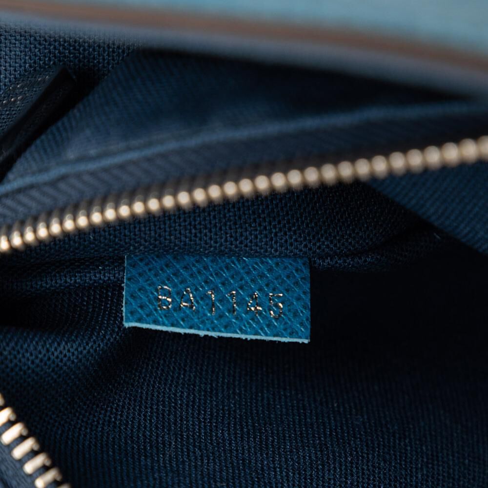 Louis Vuitton Shoulder Bags