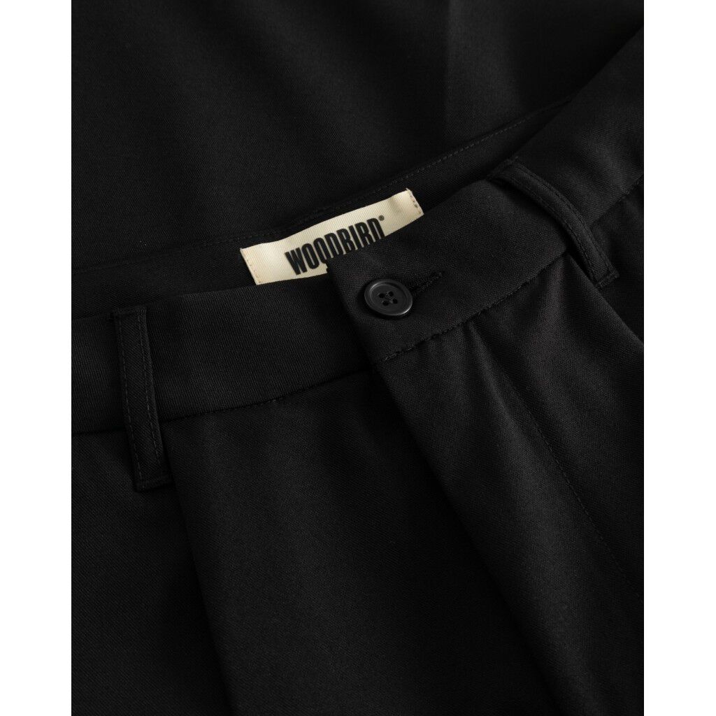 WBBin Guan Shorts