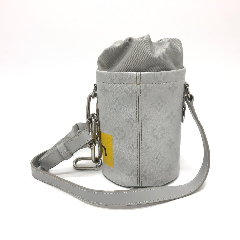 Louis Vuitton Shoulder Bags