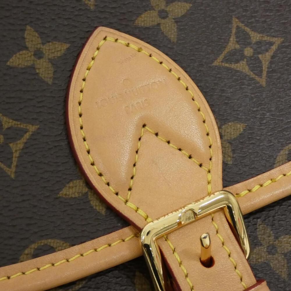 Louis Vuitton Shoulder Bags